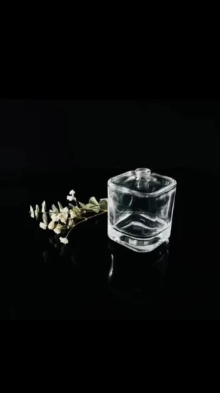 Botella de vidrio de aceite esencial de cabello cuadrado de 100 ml con bomba de aceite